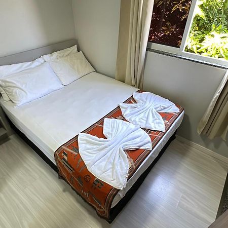 07-Studio Encantador Para Casal Curitiba Eksteriør billede