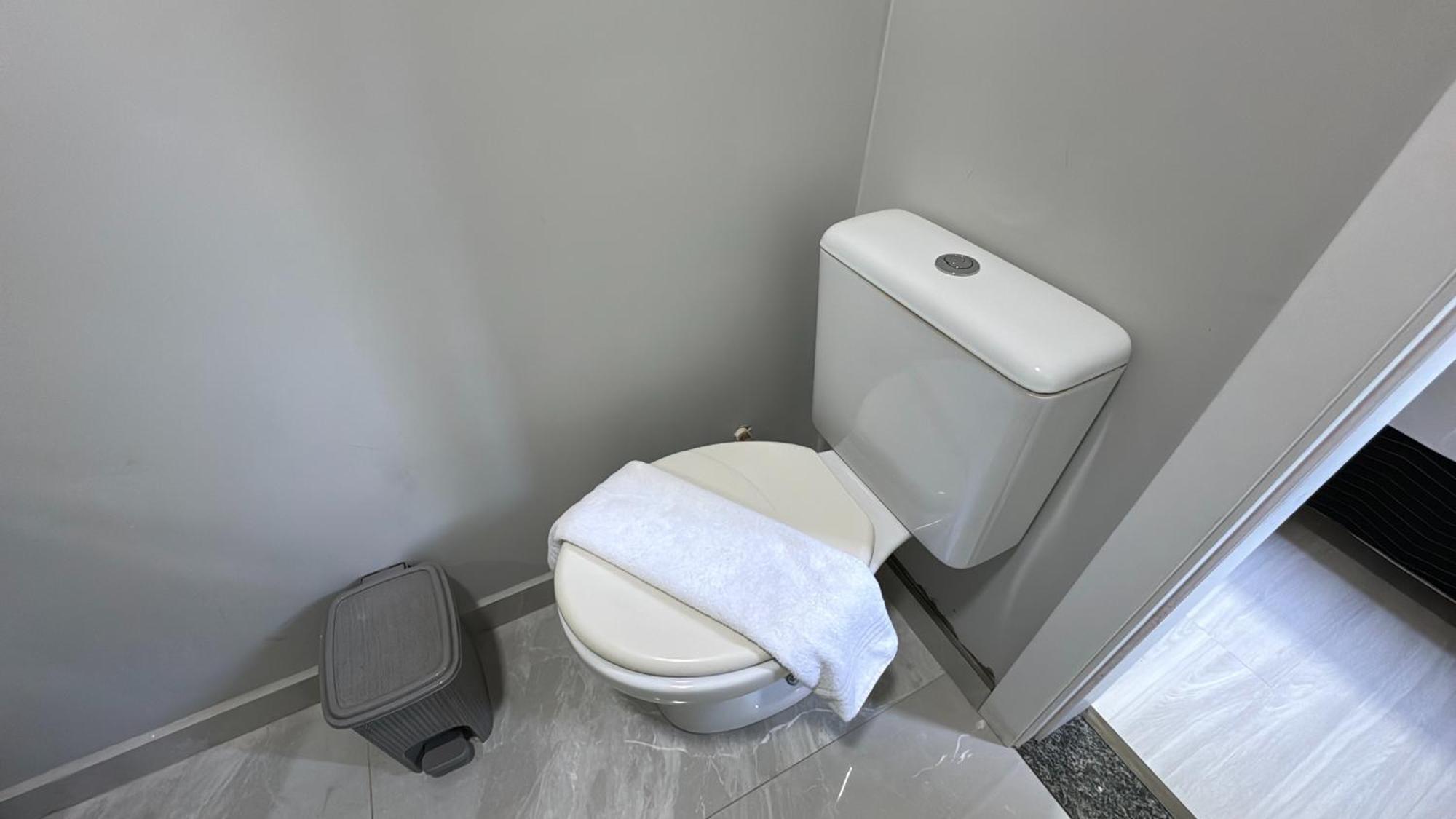 07-Studio Encantador Para Casal Curitiba Eksteriør billede