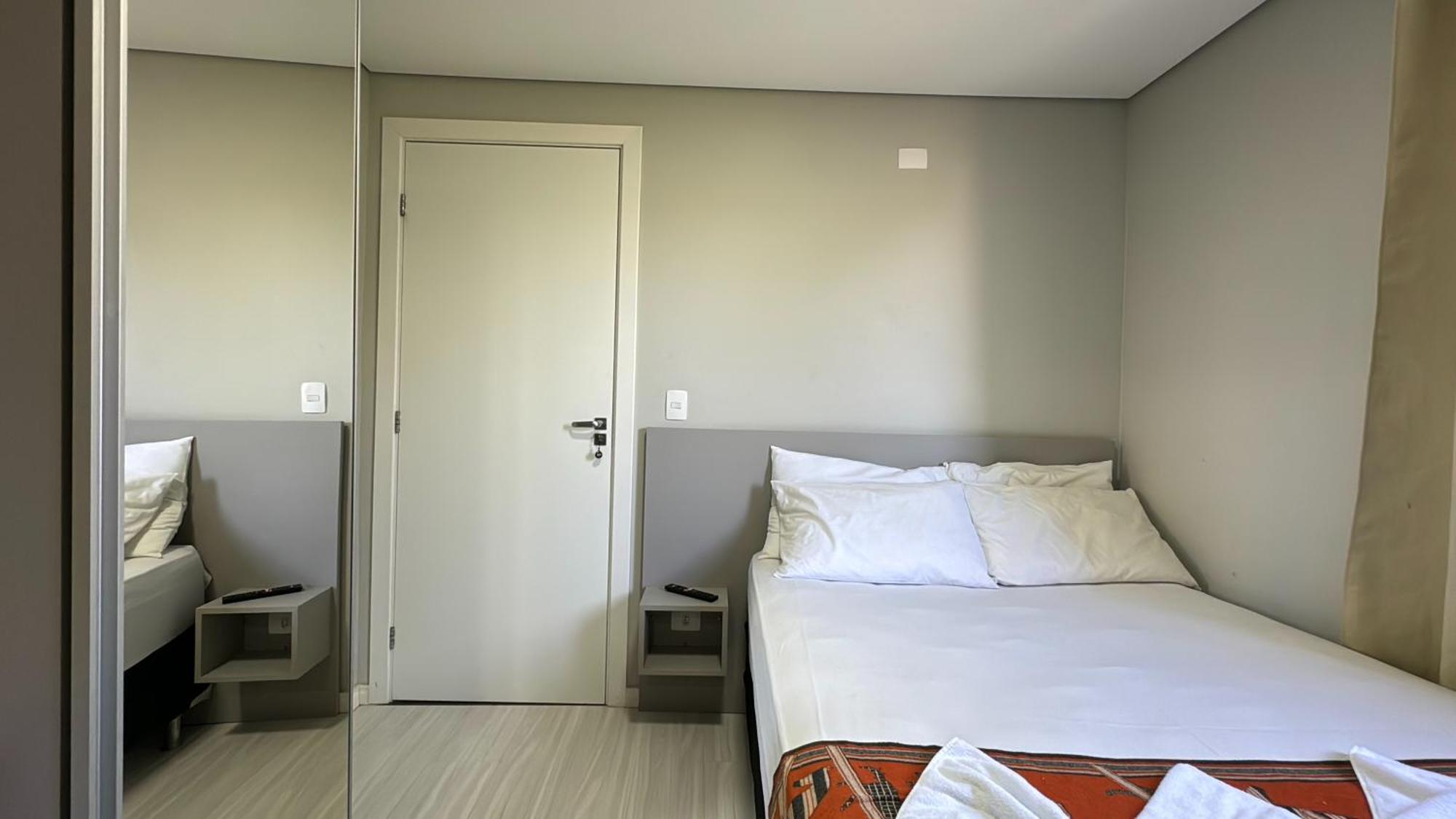 07-Studio Encantador Para Casal Curitiba Eksteriør billede